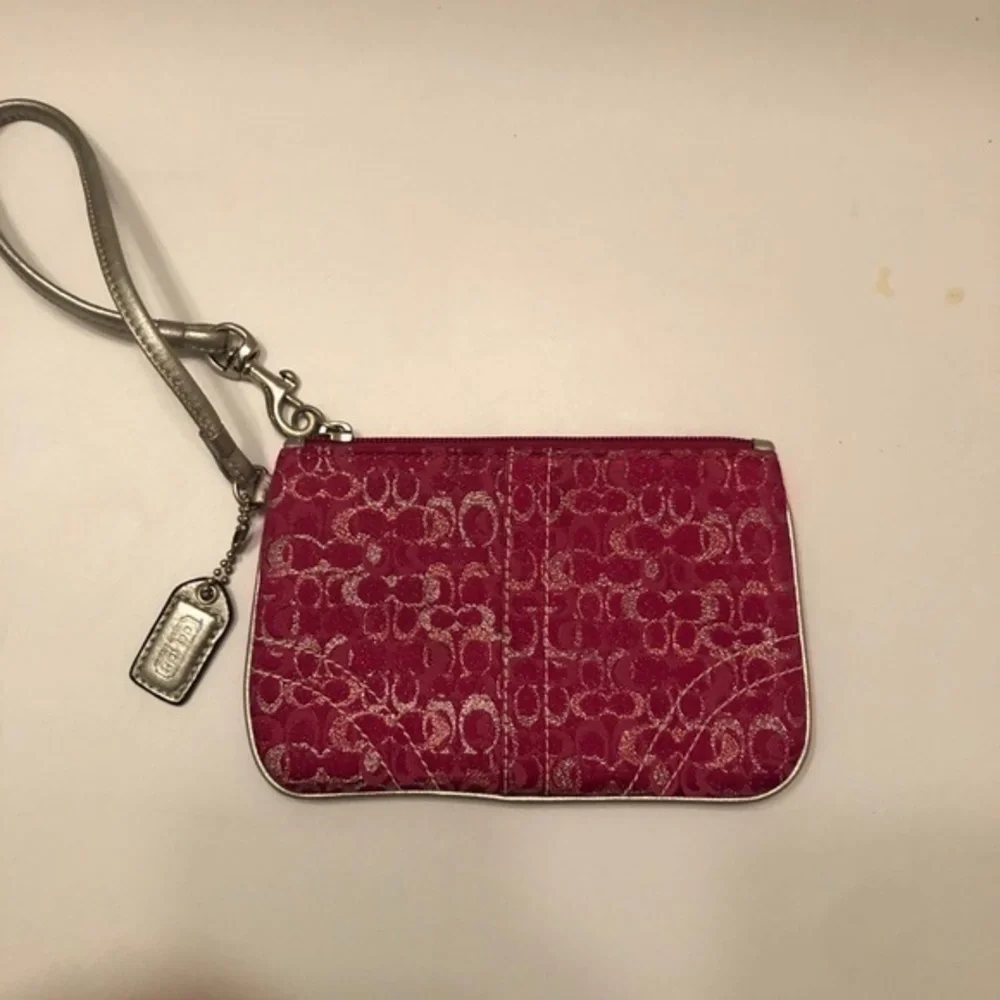 COACH vintage y2k pink silver optic wristlet